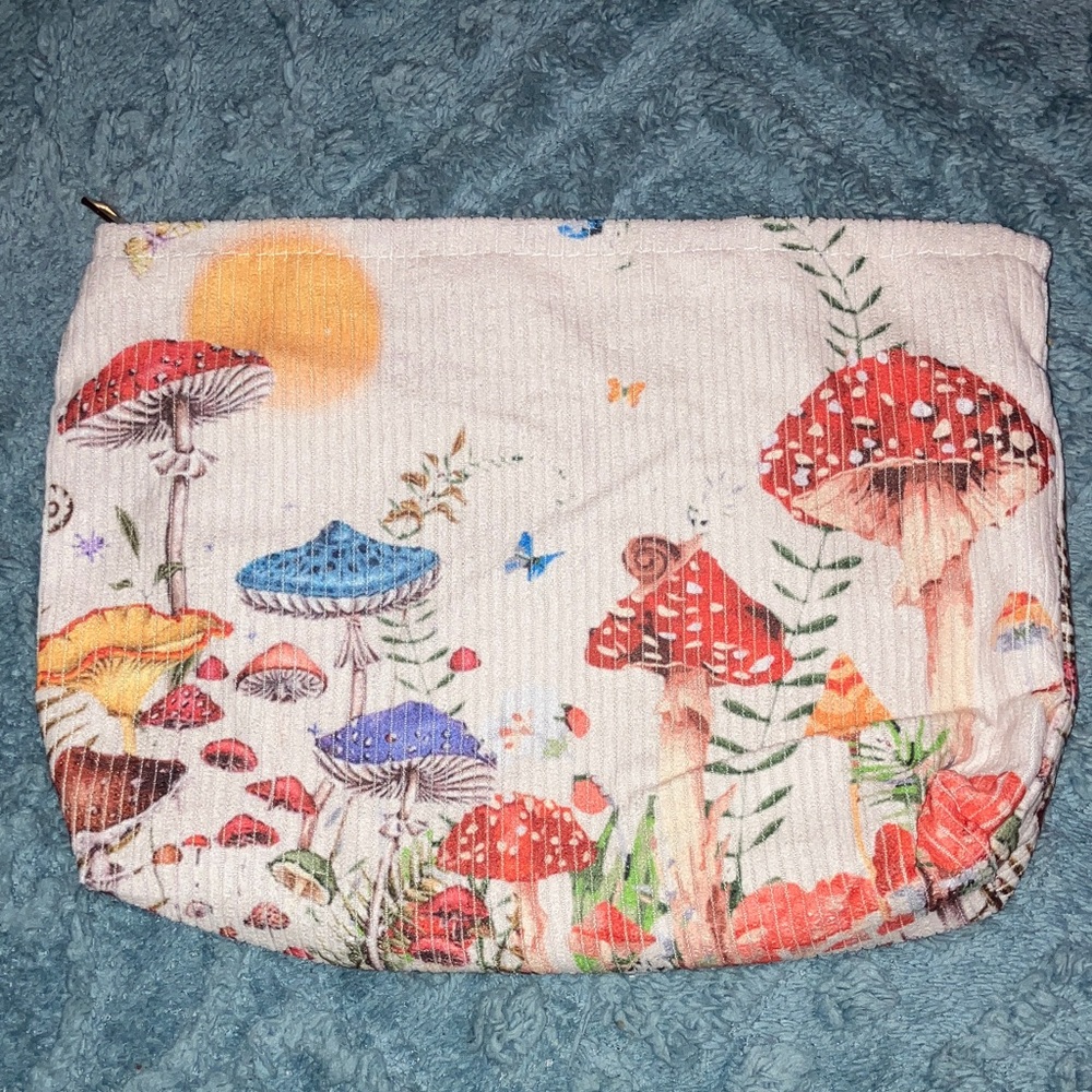 Colorful Mushroom Print Cosmetic Bag